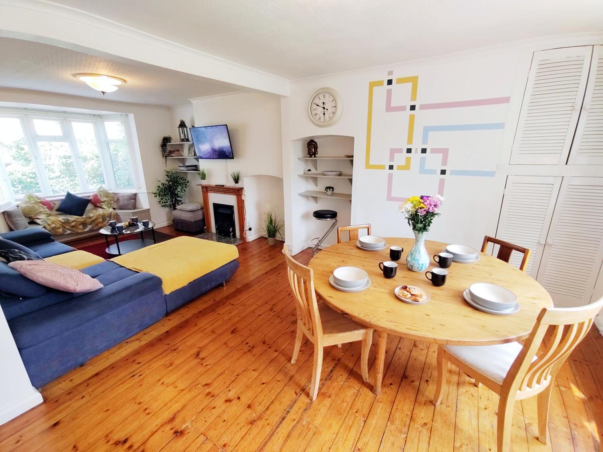 Epicsa - Corporate & Family In 3 Bedroom House With Garden, Free Parking * Cambridge (Cambridgeshire)